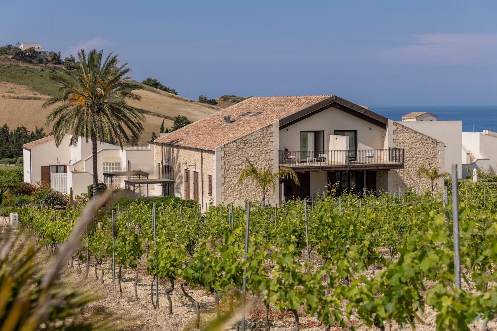 Borgo Giallonardo Wine Relais Realmonte Eksteriør billede
