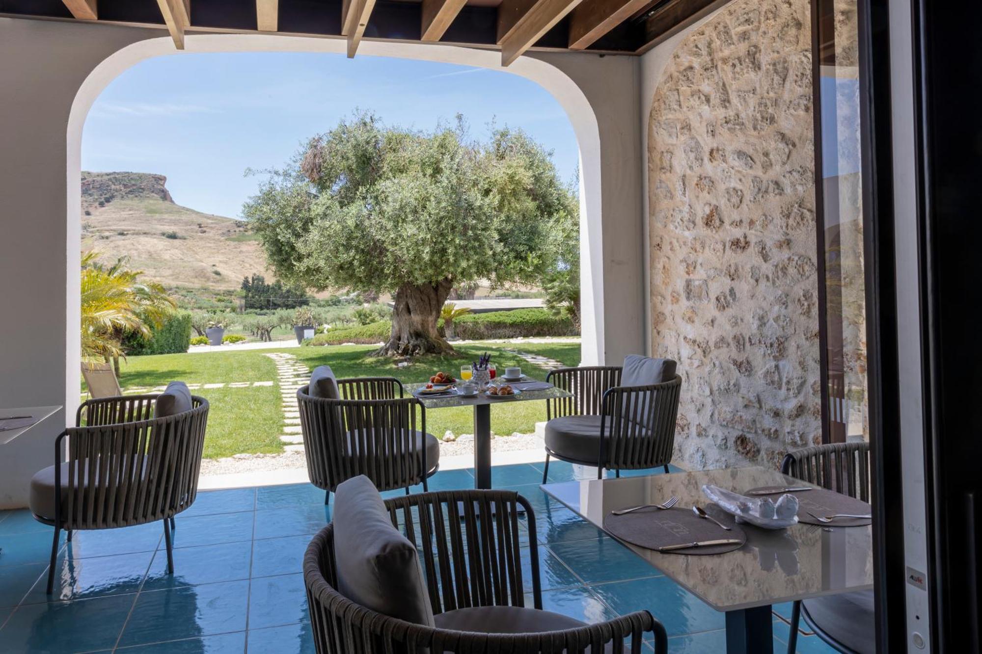 Borgo Giallonardo Wine Relais Realmonte Eksteriør billede